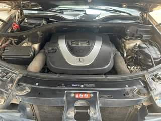 A picture of Extremely clean Benz ml350 2007 with first body just ac