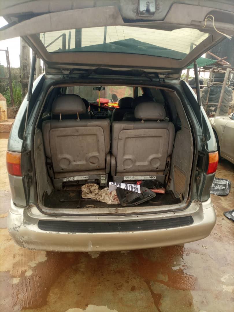 A picture of Toyota sienna