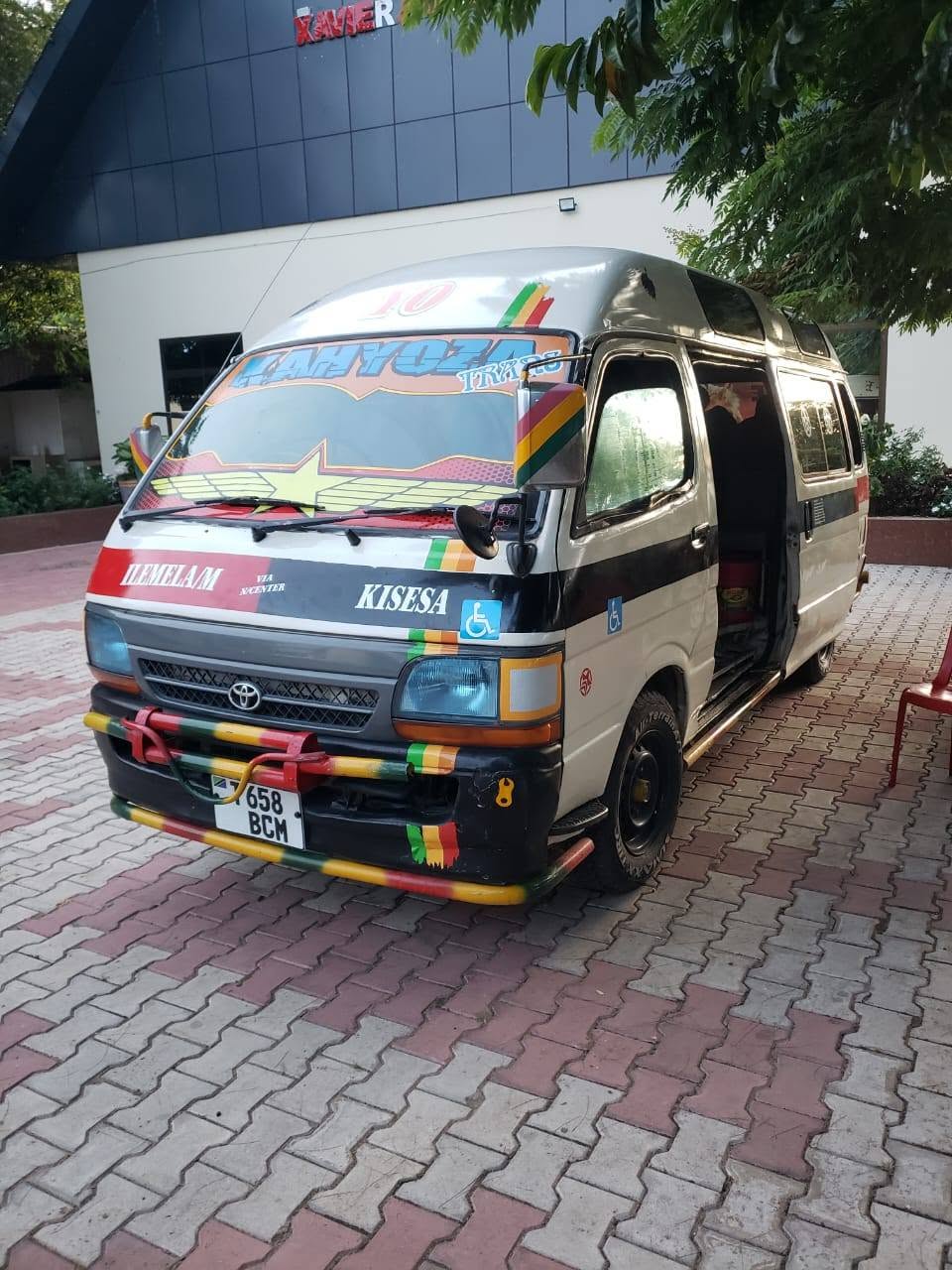 A picture of Hiace Million 13 8 Ipo mwanza
