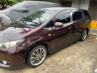 A picture of TOYOTA WISH NEW MODEL