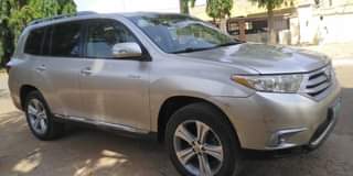 A picture of Toyota Highlander 2008 upgraded to 2013