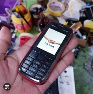 A picture of nokia 5130 mpyaaa full box kwa elfu 35 tu..... 0782605797