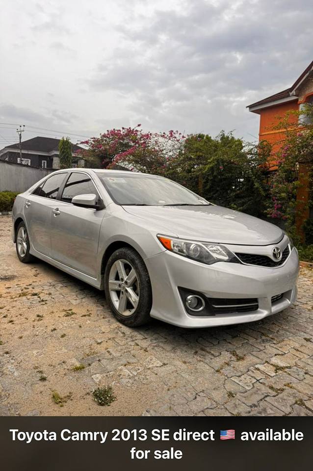 A picture of Toyota camry se direct