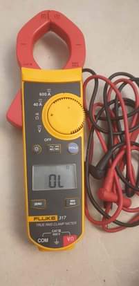 A picture of FLUKE 317 TRUE RMS CLAMP METER