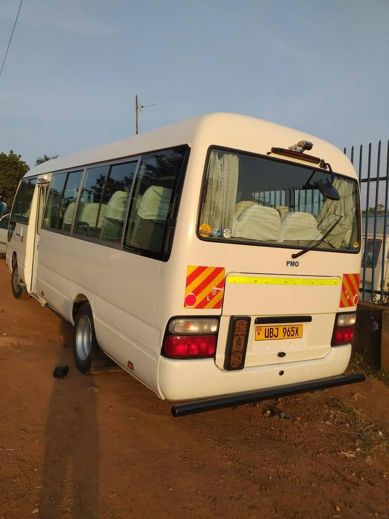 A picture of 2012 Toyota mini bus