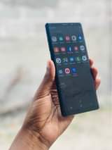 A picture of SAMSUNG NOTE 8
