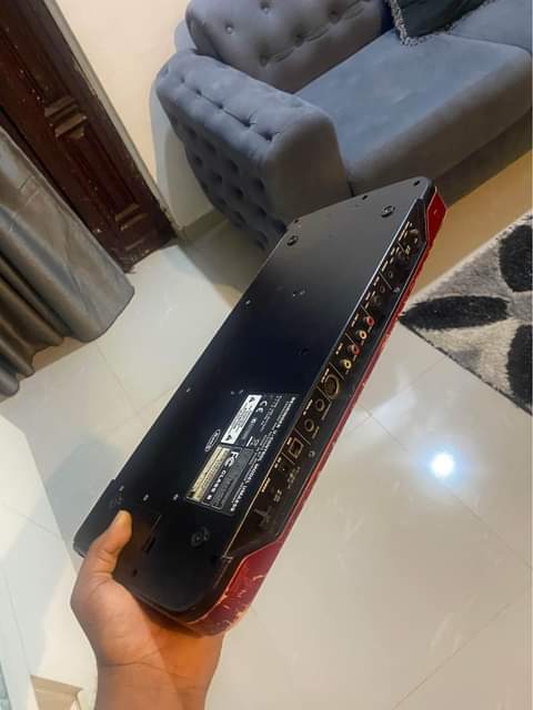 A picture of USED Midi Keyboard Piano controller