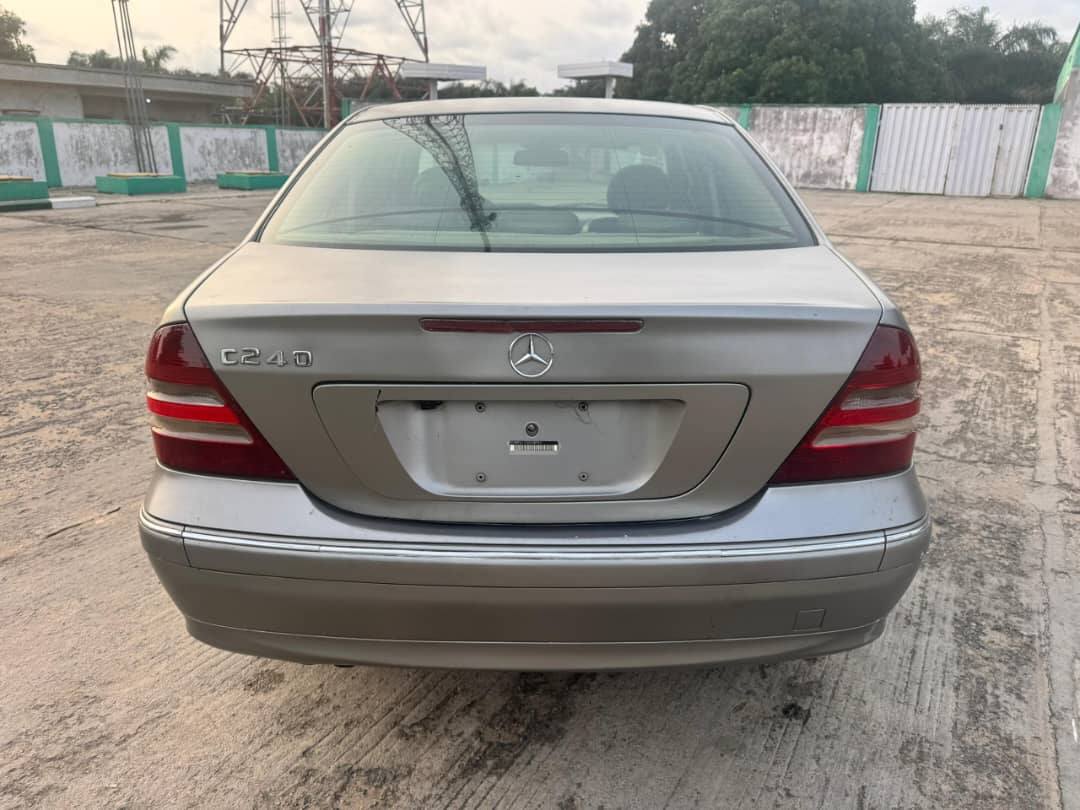 A picture of Benz C240