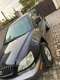 A picture of Registered RX 300 2003