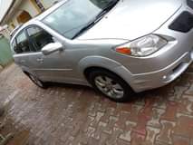 A picture of NEATLY USED PONTIAC VIBE 2005