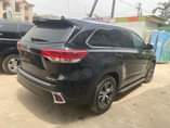 A picture of 2016 TOYOTA HIGHLANDER XLE