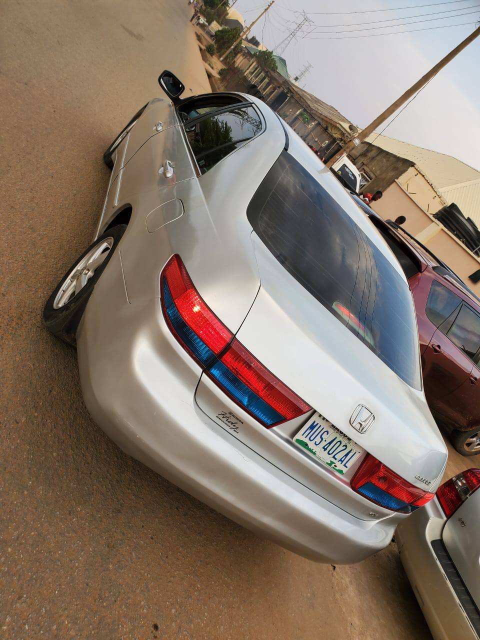 A picture of Honda Accord 05