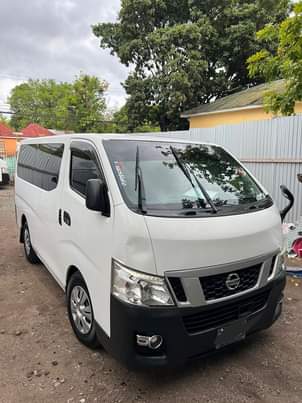 used nissan caravan