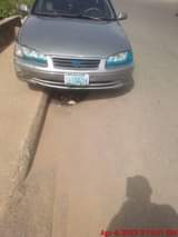 A picture of 2001 Toyota camry drop light