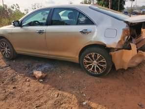 A picture of NEATLY USED 2010 MODEL TOYOTA CAMRY SOUND VENZA ENGINE SMOOTH