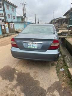 A picture of 2004 TOYOTA CAMRY LE