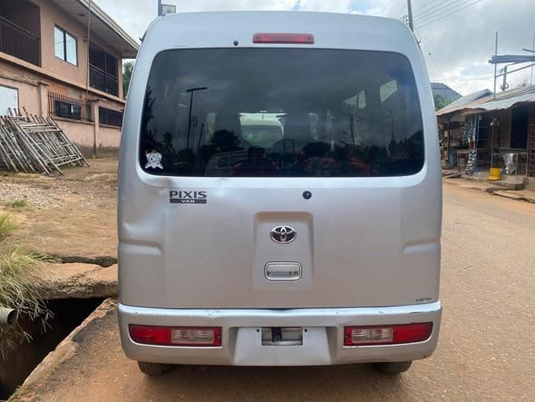 A picture of Mini bus
