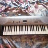 A picture of CASIO 4 octaves electronic keyboard synthesizer