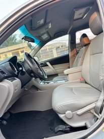 A picture of Toks Just arrived Toyota Highlander YEAR 2012 REVERSE CAMERA with