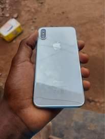 A picture of iPhone X 64gb no Face ID battery 82 at only