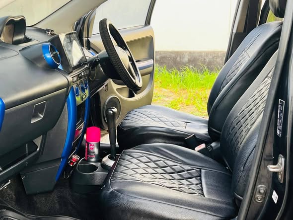 A picture of TOYOTA IST