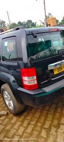A picture of Jeep Cherokee 23m 0752609863