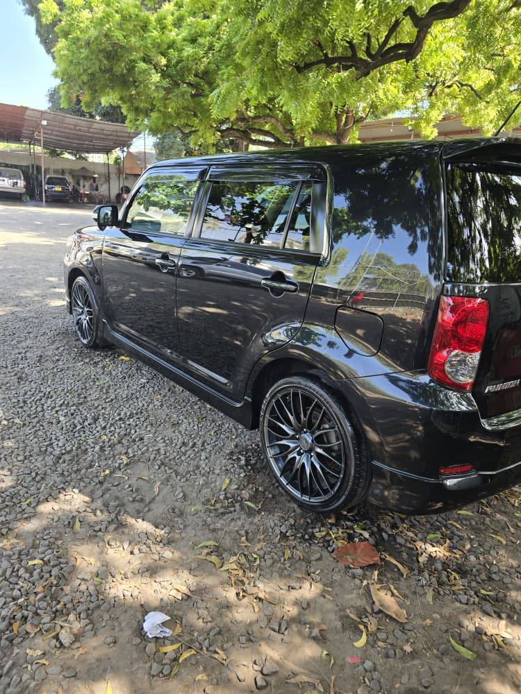 A picture of Toyota rumion