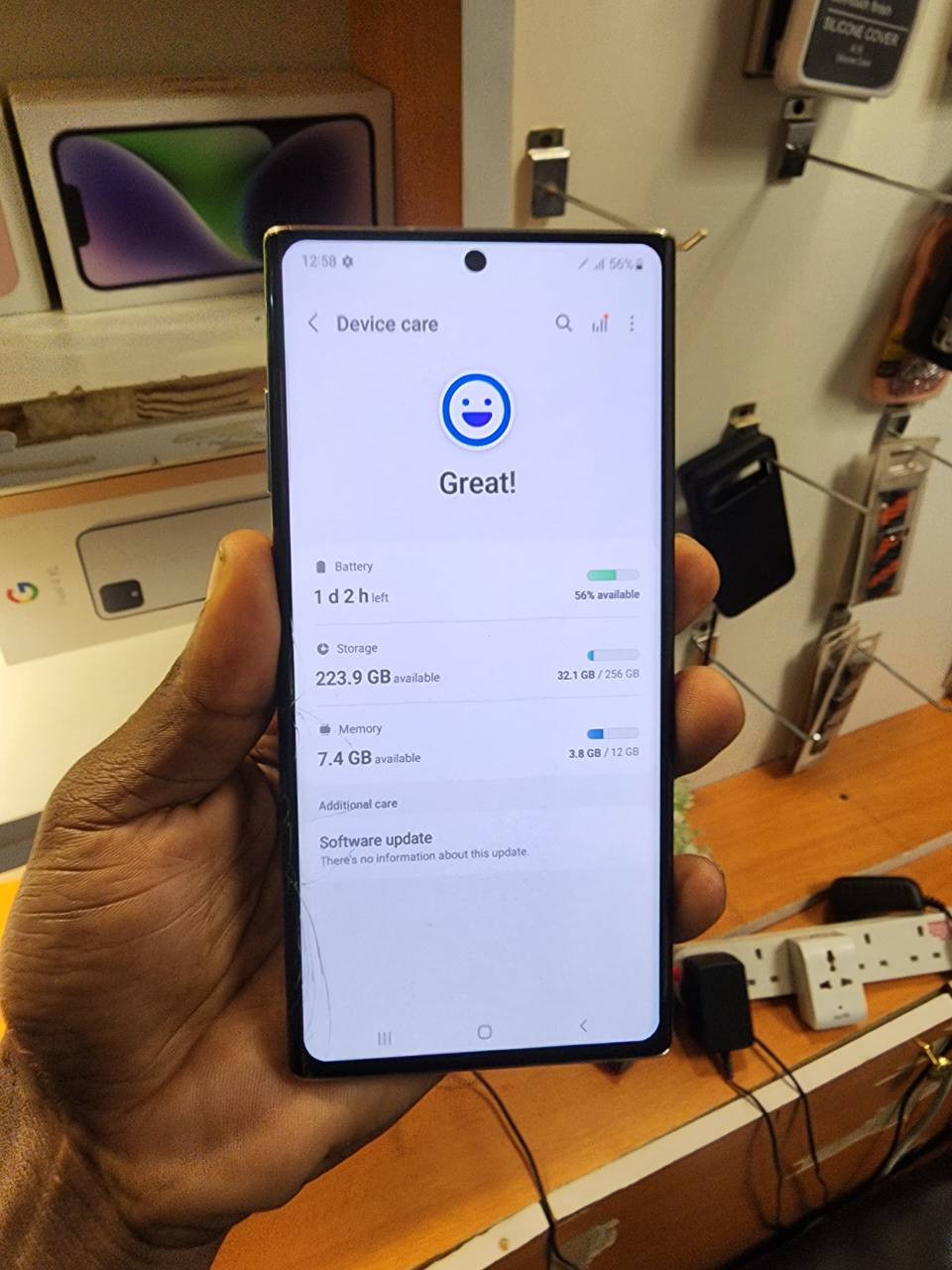 A picture of SAMSUNG NOTE 10 PLUS 5G