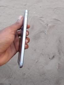 A picture of iPhone 6 plain
