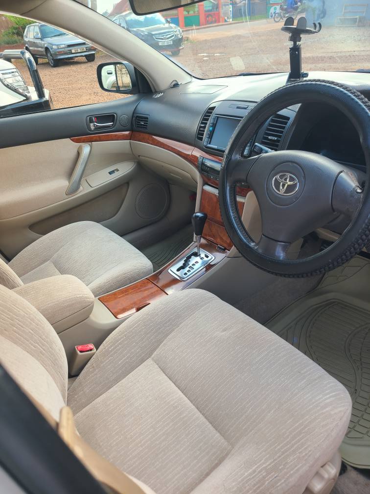 A picture of Toyota Premio 2006 Model