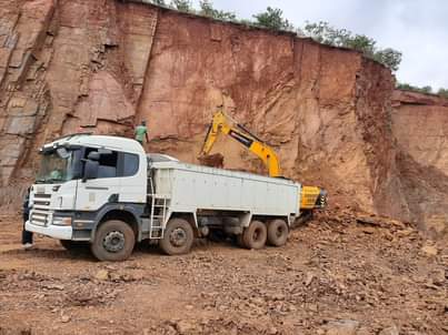 tipper trucks