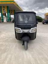 A picture of bajaji nzurii 2mil tu 0788034482 makongo juu injin kinanda