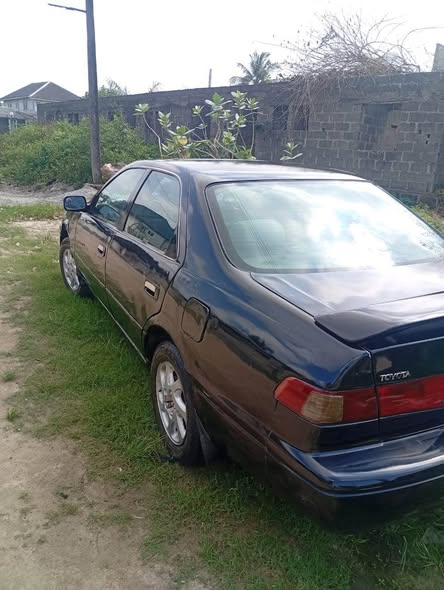 A picture of Toyota Camry 09033739987