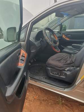 A picture of Super clean Nigerian Used Lexus RX300 Repainted on first body