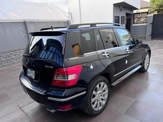 A picture of Mercedes Benz GLK350 4matic 2009 model