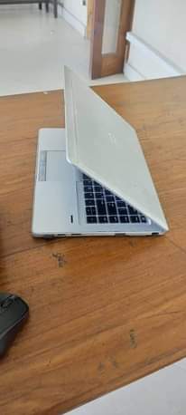 A picture of Laptop HP folio