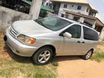 A picture of Toyota Sienna 2002 PURE FIRSTBODY Fast Buyer
