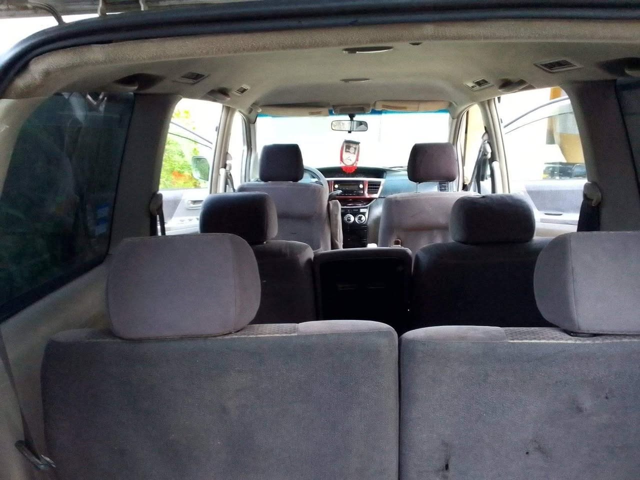 A picture of 2003 Toyota noah