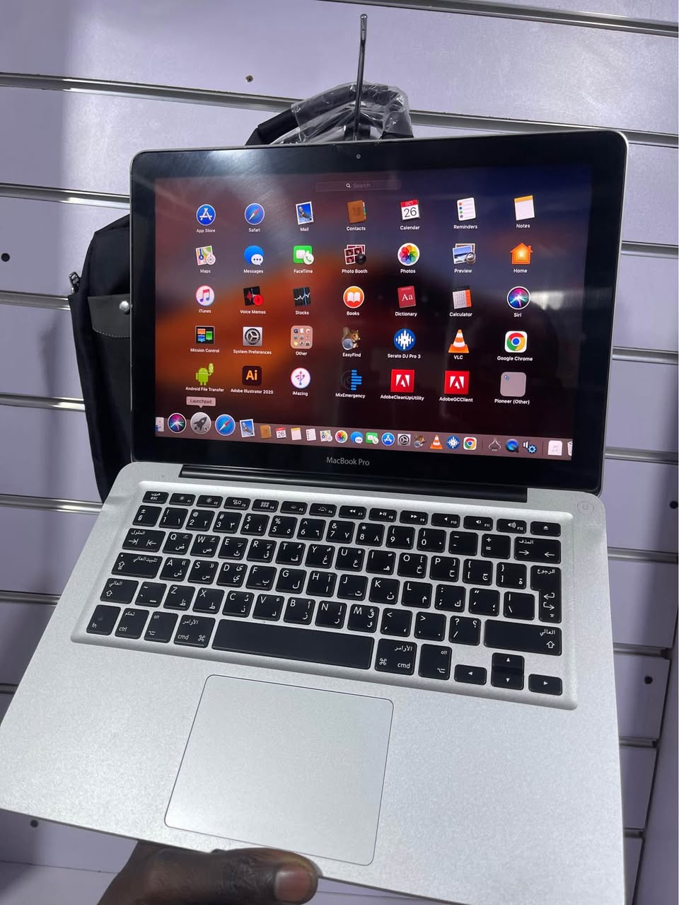A picture of MACBOOK PRO 2012