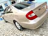 A picture of Toyota Camry xle full option 04 
