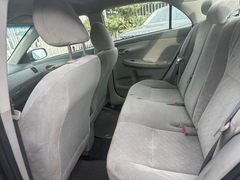 A picture of 3 months used Toyota Corolla 2010 model 7 5m