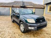 A picture of 2005 Toyota 4runner
