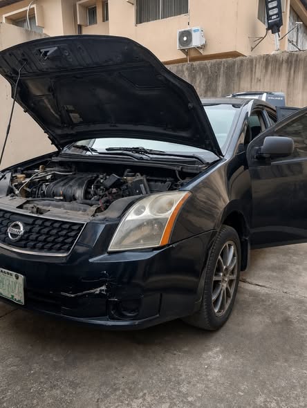 A picture of 09 Nissan sentra