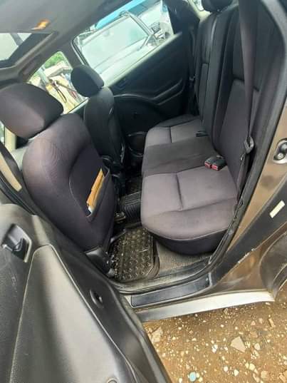 A picture of 04 Pontiac