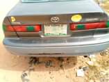 A picture of Toyota Camry 1999 toss