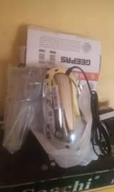 A picture of Brand new hand mixer and pine apple slicer it chops