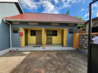 A picture of 4doubles on sale in nansana