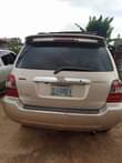A picture of Toyota highlander 3 seater