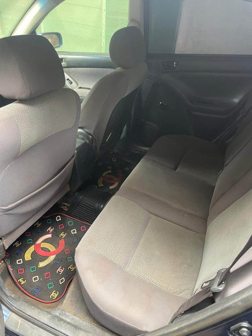 A picture of Toyota matrix 05