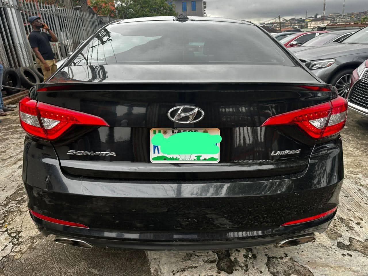 A picture of 2015 Hyundai sonata